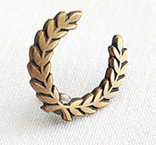 Esempio di pin antico