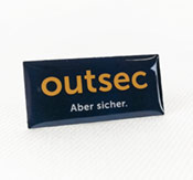 Esempio di pin serigrafato