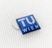 Esempio di pin serigrafato