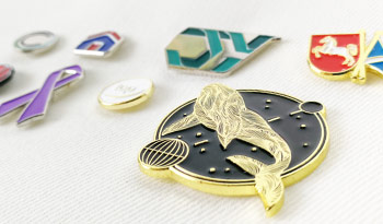 Pins in smalto morbido